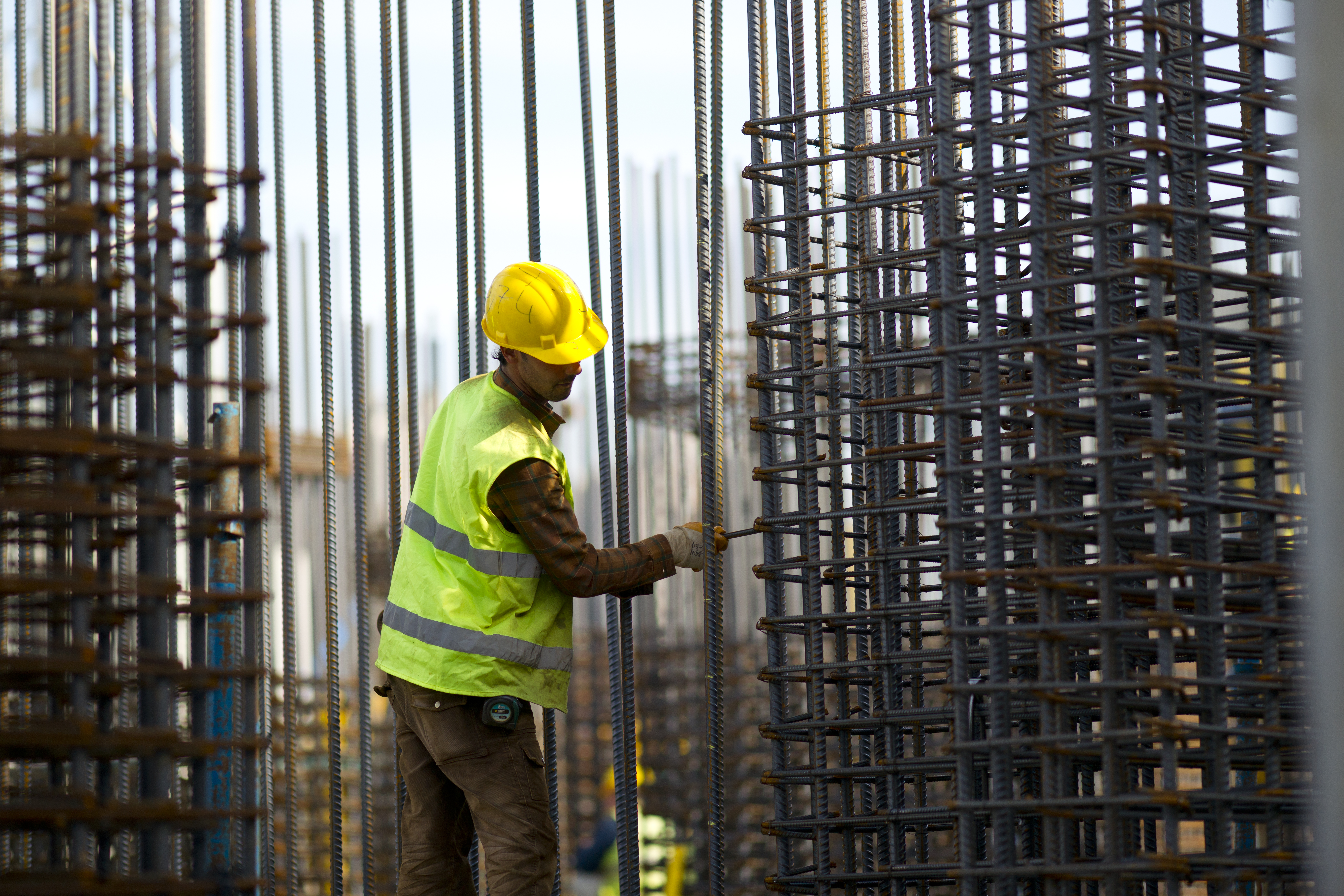 working-hard-building-man-construction-worker.jpg